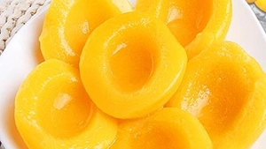 Половинки персика